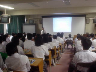 �m�I���Y�Z�~�i�[